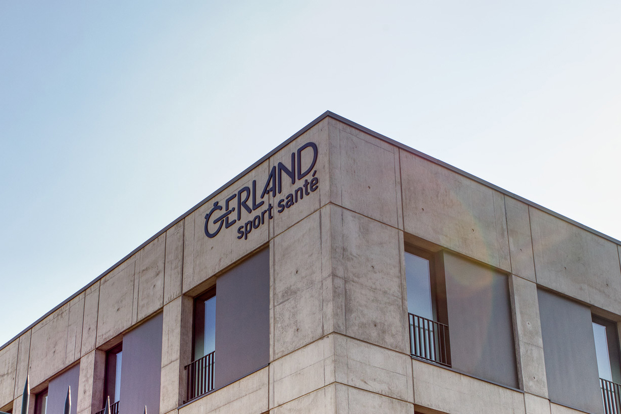 signalétique du bâtiment Gerland Sport Santé