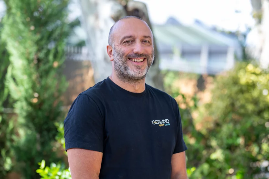 Portrait de Damien Salducci Dupeyron, kinésithérapeute à Lyon au CKS Gerland